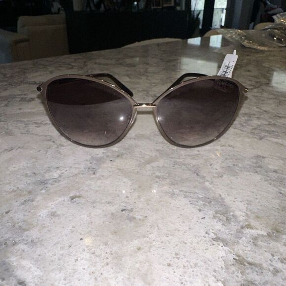Tom Ford Penelope TF320 28F Sunglasses – Brown Gradient – Cracked Lens – NWT - Picture 1 of 5